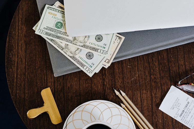 Side Hustles That Pay in Dollars
