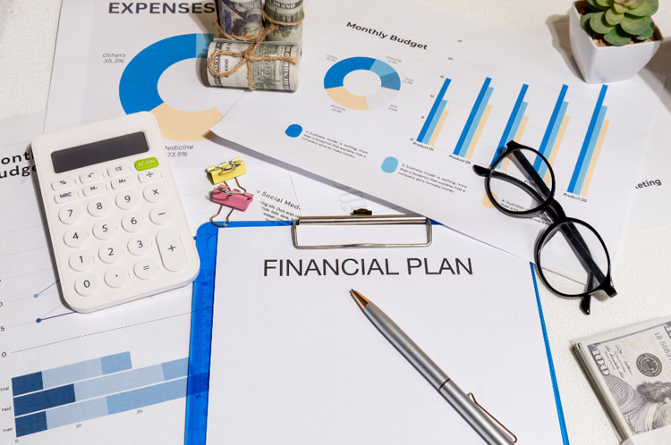 family financial planning Philippines, financial planning for parents, budgeting and saving for families, money planning for parents