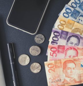 monthly budget family of 4 Philippines